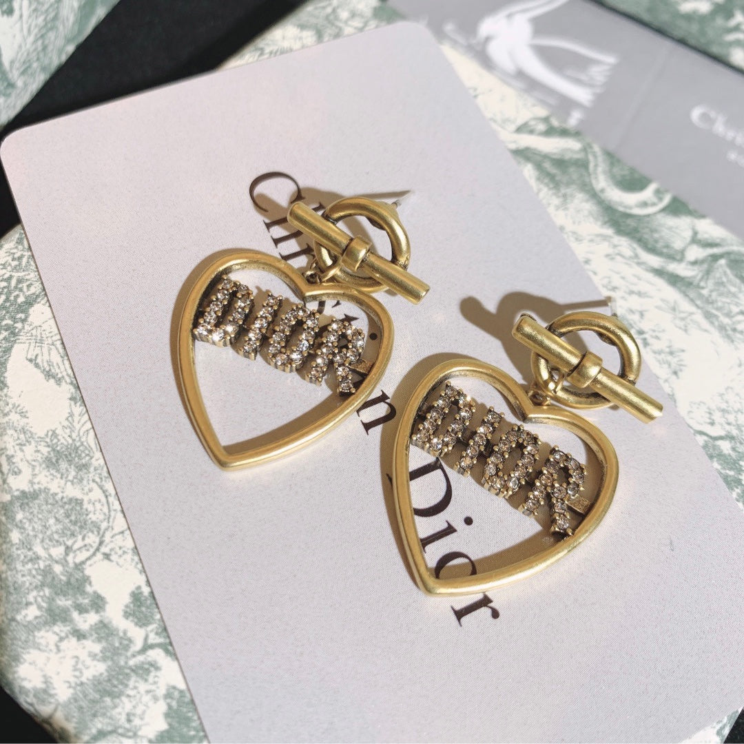 LUX COLLECTION HEART EARRINGS